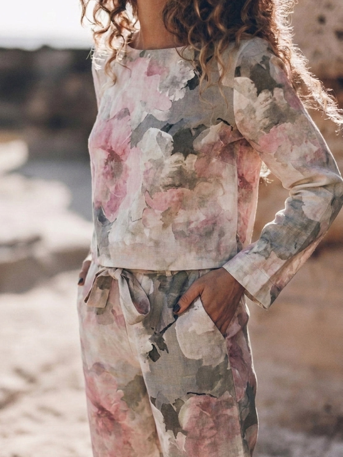 Lavinia | Completo Due Pezzi Minimal con Top Lungo e Pantaloni Ampi