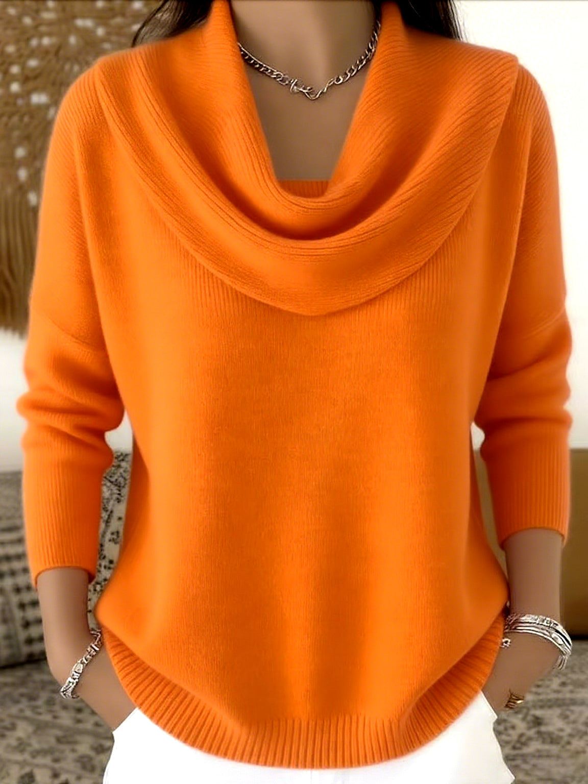 Juliette | Maglione Morbido con Collo Drape e Orlo Arrotondato